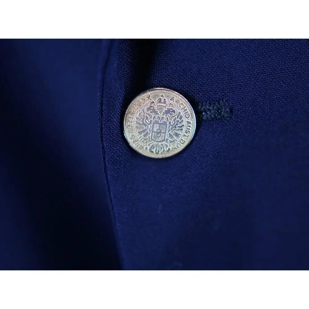 Bill Blass Navy Blazer 42R Wool Gold Crest Buttons Vintage